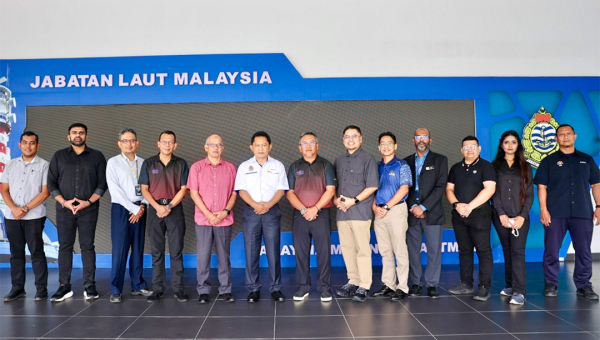 KUNJUNGAN HORMAT DAN PERKONGSIAN MAKLUMAT NFCC KEATAS JABATAN LAUT MALAYSIA (JLM)